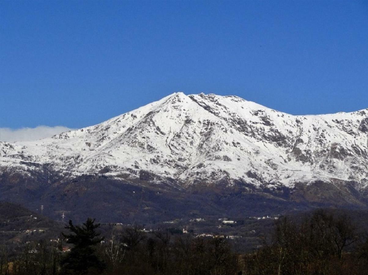 Bed and Breakfast Il Laghetto Torre Canavese Екстер'єр фото